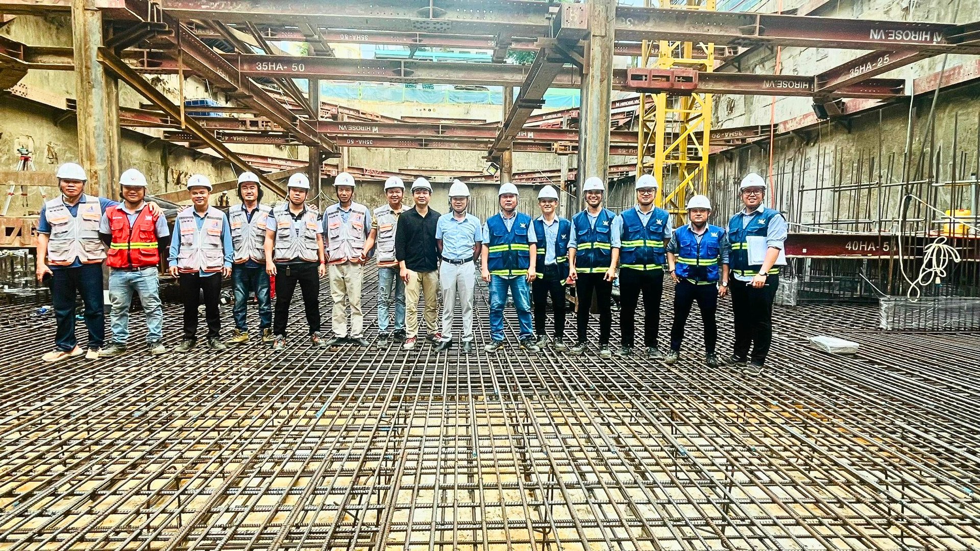 GARRYA Đà Nẵng Hotel: Completed a Concrete Pour of Over 1000m² at a Depth of 20m!